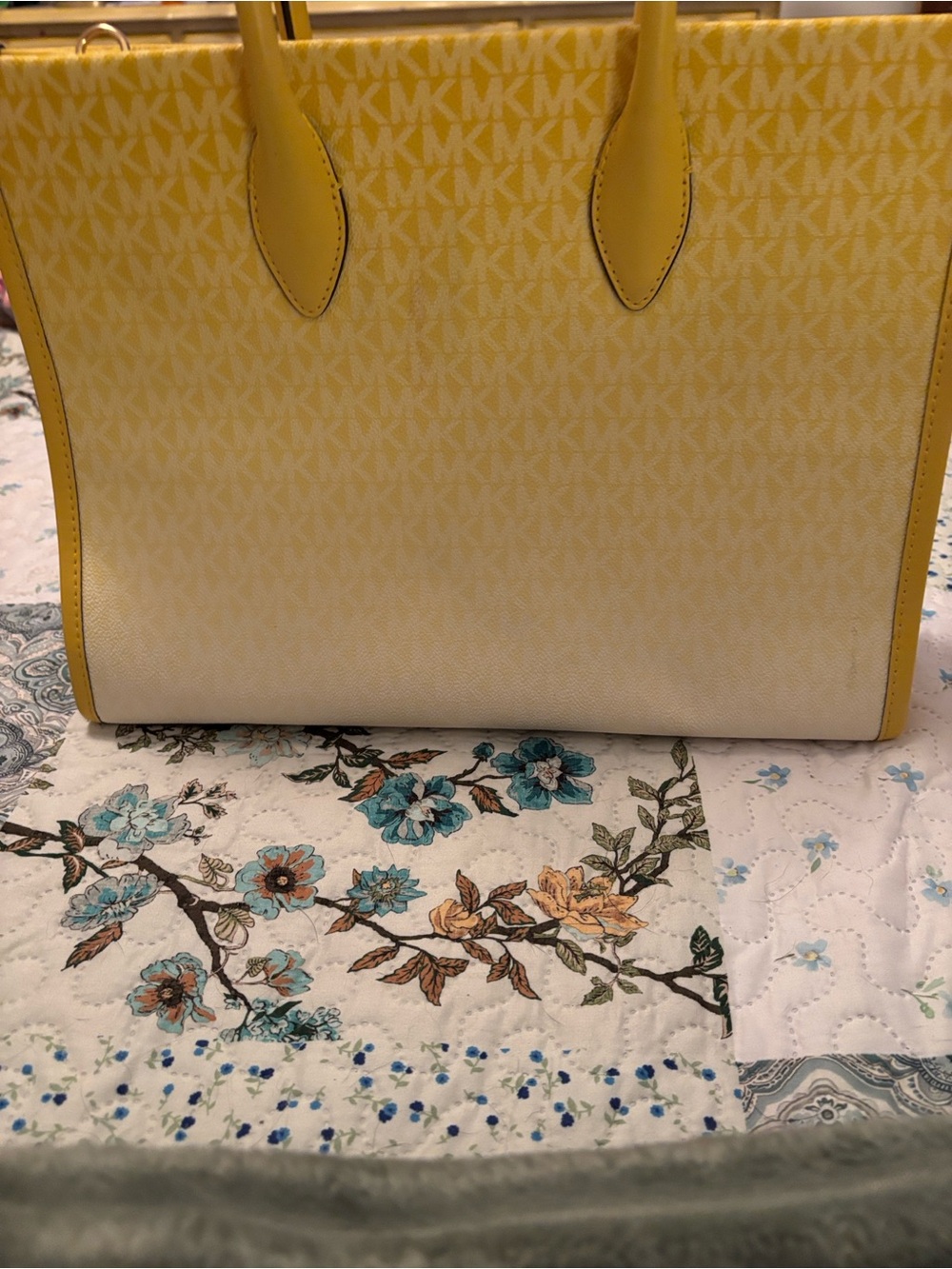 Michael Kors authentic ombre Yellow Trim Canvas Tote - Picture 7 of 16